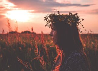 Jak zrobić ładny stroik na cmentarz?