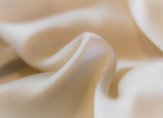Czym się różni satyna bawełniana od bawełny? Czym się różni satyna bawełniana od bawełny?